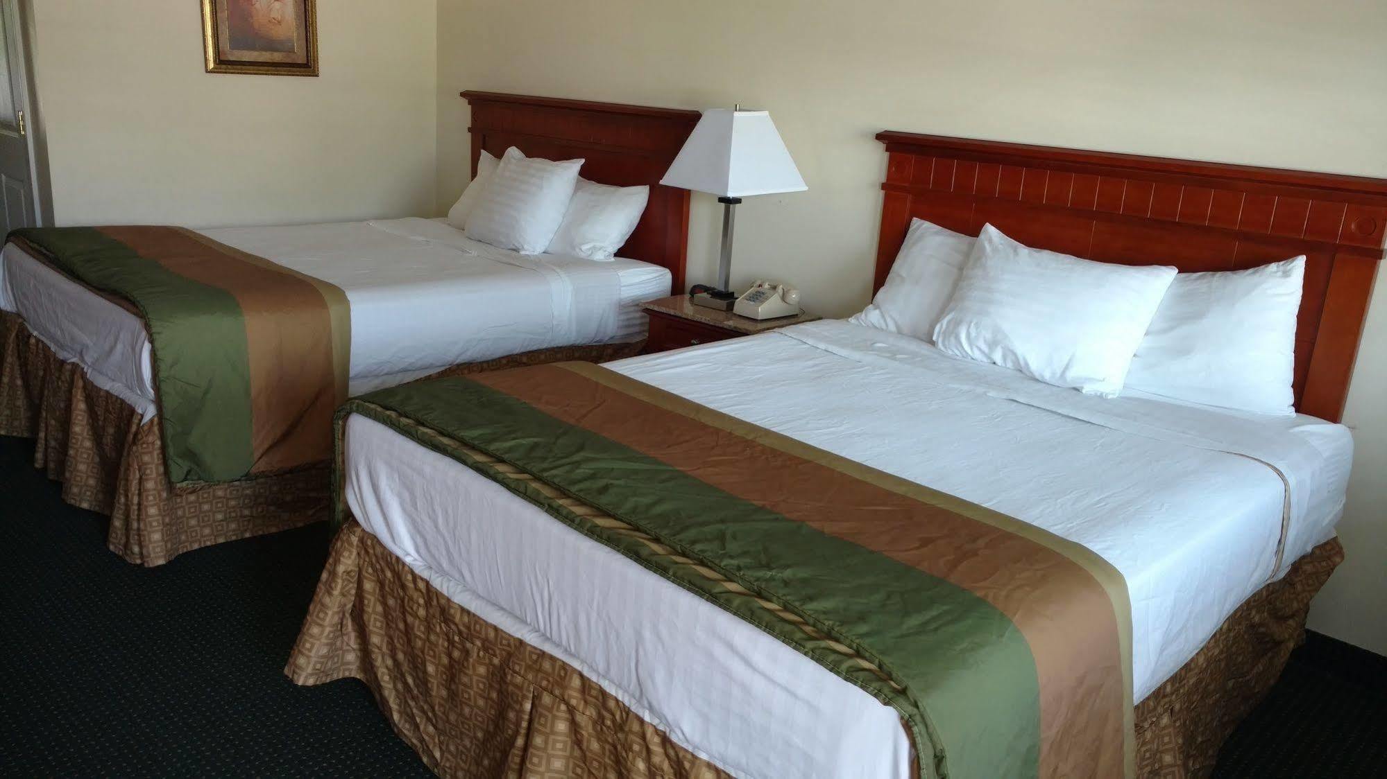 Hurricane Inn Waynesboro ภายนอก รูปภาพ